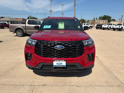 Used 2025 Ford Explorer ST-Line AWD/4WD image 30