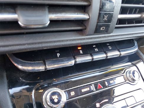 Certified 2022 Lincoln Corsair AWD w/ Equipment Group 101A image 29