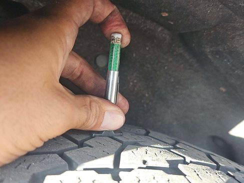 Used 2018 Honda CR-V Touring image 18