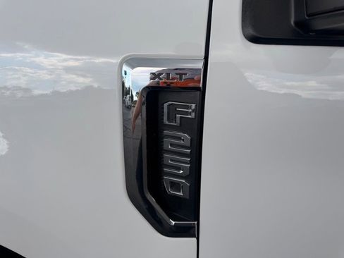 Used 2022 Ford F250 XLT w/ FX4 Off-Road Package AWD/4WD image 47