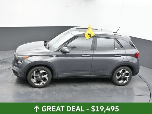 Used 2025 Hyundai Venue SEL FWD image 43