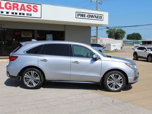 Used 2018 Acura MDX SH-AWD w/ Technology Package image 3