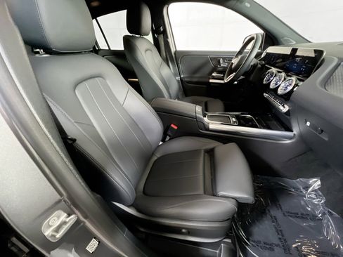 Used 2025 Mercedes-Benz GLA 250 4MATIC image 26