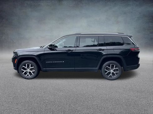 Used 2023 Jeep Grand Cherokee L Limited AWD/4WD image 5