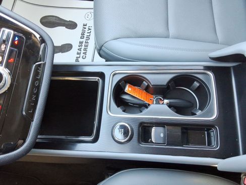 Used 2022 Lincoln Corsair Reserve AWD/4WD image 18