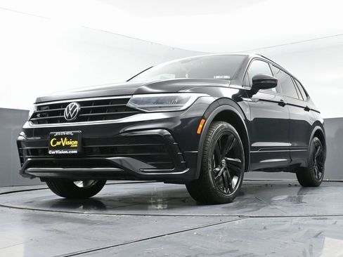 Used 2023 Volkswagen Tiguan SE R-Line image 50