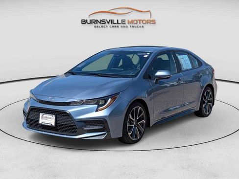 Used 2020 Toyota Corolla XSE FWD image 3