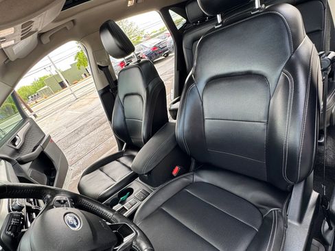 Used 2020 Ford Escape SEL image 17