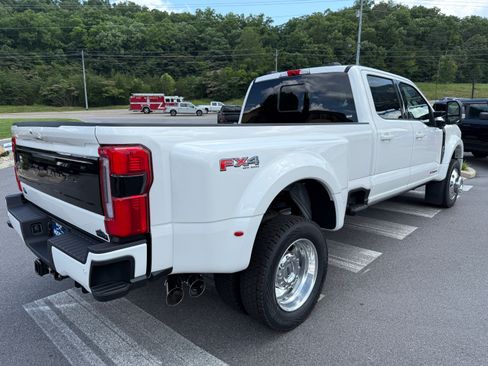 New 2026 Ford F450 Platinum w/ FX4 Off-Road Package AWD/4WD image 5
