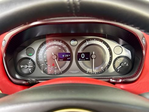 Used 2018 Aston Martin Vanquish Zagato RWD image 11