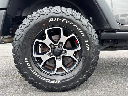 Used 2018 Jeep Wrangler Unlimited Sport S AWD/4WD image 4