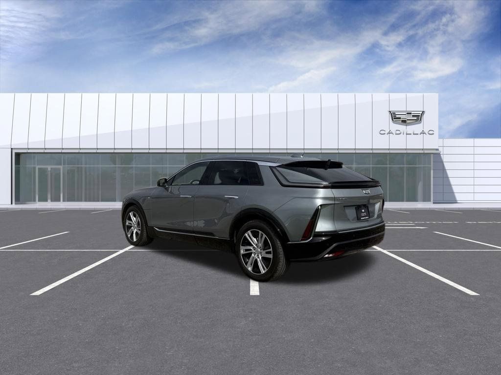 Certified 2024 Cadillac Lyriq Tech w/ LPO, Floor Liner Package AWD/4WD image 4