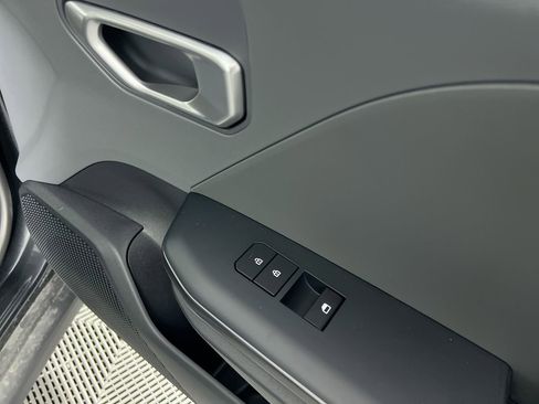 New 2026 Kia K4 LXS image 32