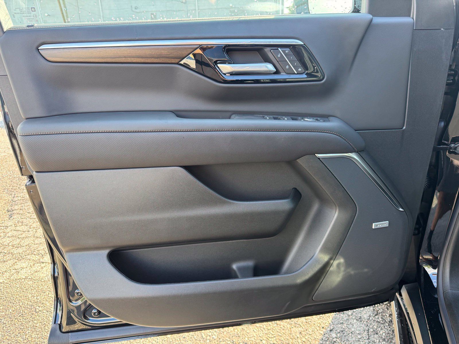 New 2026 Chevrolet Tahoe High Country AWD/4WD image 12