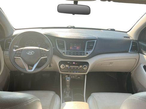 Used 2017 Hyundai Tucson SE w/ Cargo Package FWD image 17