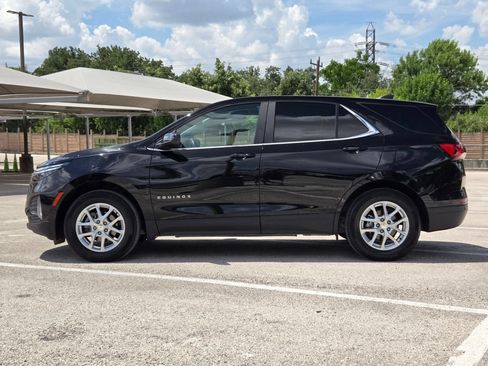 Used 2023 Chevrolet Equinox LT FWD image 3