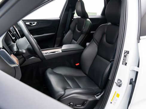 Used 2019 Volvo XC60 T5 Inscription w/ Protection Package Premier image 15