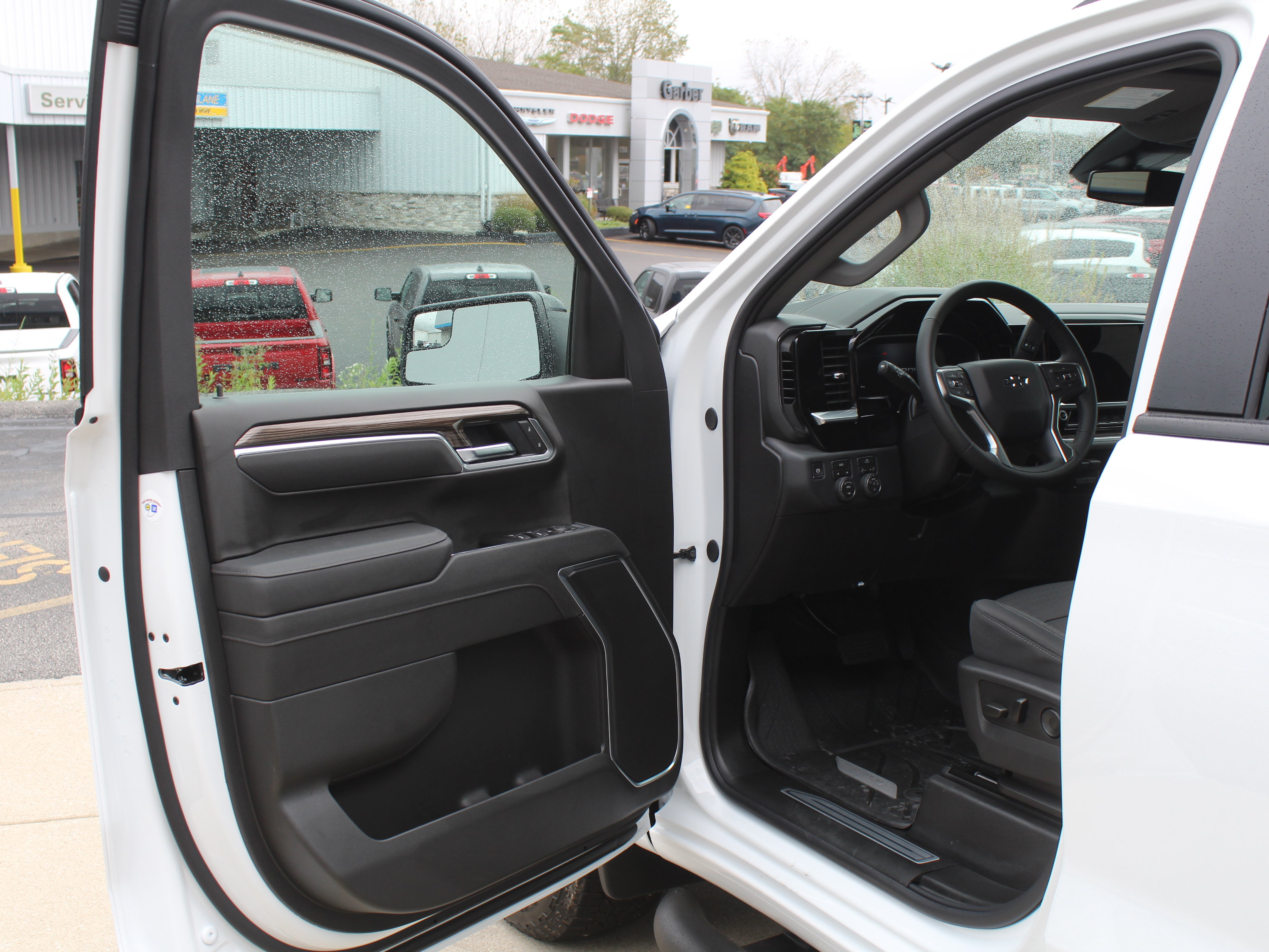 New 2026 Chevrolet Silverado 1500 RST w/ RST Select Package AWD/4WD image 10
