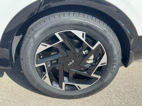 Used 2024 Kia Sportage SX image 27