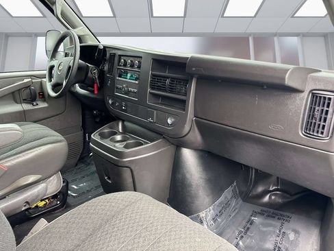 Used 2024 Chevrolet Express 2500 w/ Driver Convenience Package RWD image 18