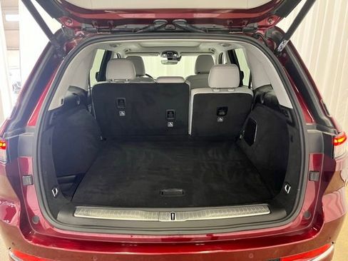 Used 2022 Jeep Grand Cherokee Overland image 21