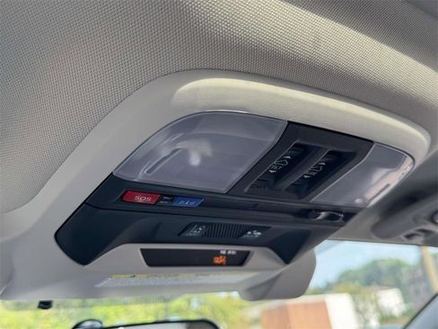 Used 2023 Subaru Impreza Premium image 30