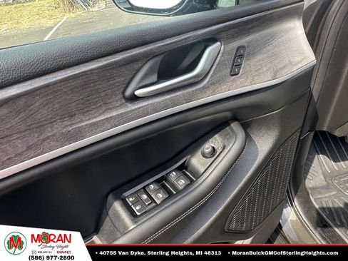 Used 2023 Jeep Grand Cherokee L Limited AWD/4WD image 18