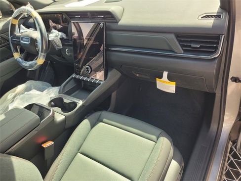 New 2026 GMC Terrain AT4 w/ Convenience Package III image 14