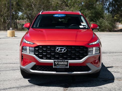 Used 2023 Hyundai Santa Fe SEL FWD image 2