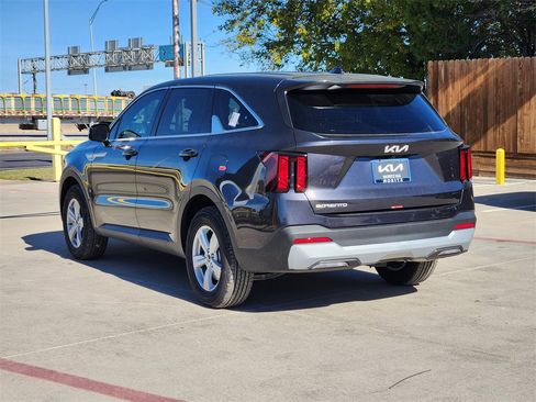 New 2026 Kia Sorento LX image 3