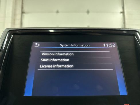 Used 2022 Nissan Frontier SV w/ Technology Package AWD/4WD image 31