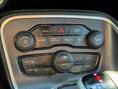 Used 2018 Dodge Challenger GT w/ Driver Convenience Group image 30