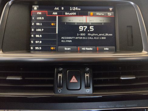 Used 2016 Kia Optima EX w/ Premium Package image 25