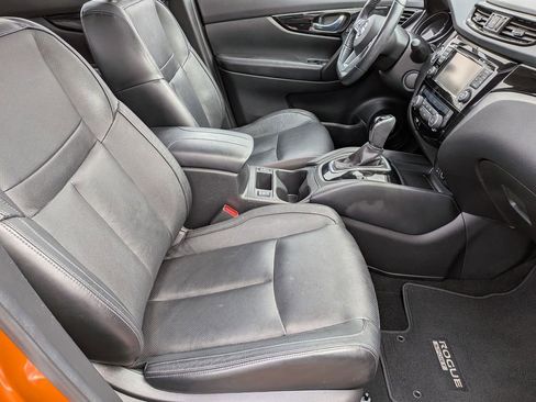 Used 2017 Nissan Rogue Sport SL w/ SL Premium Package image 31