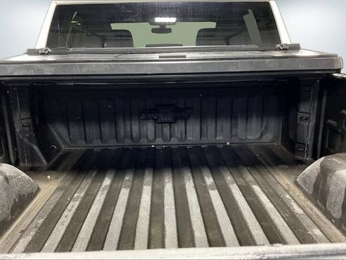 Used 2020 Chevrolet Silverado 1500 LT Trail Boss w/ Convenience Package AWD/4WD image 8