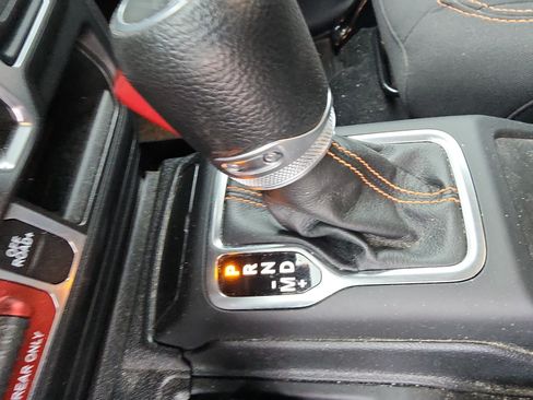 Used 2023 Jeep Gladiator Mojave w/ Cold Weather Group AWD/4WD image 16