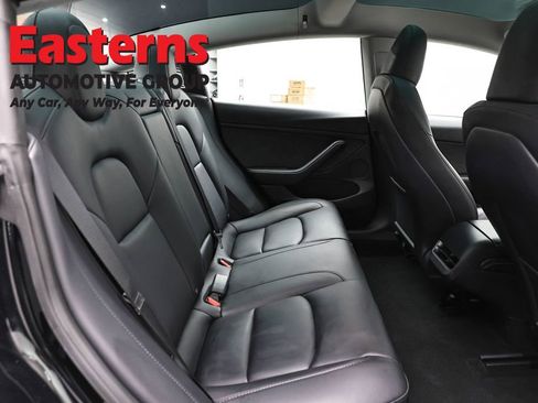 Used 2023 Tesla Model 3 Standard Range image 18