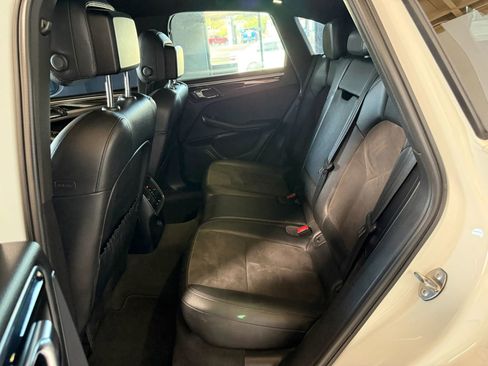 Used 2015 Porsche Macan S image 10