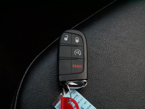 Used 2025 Jeep Compass Limited w/ High Altitude Package AWD/4WD image 31