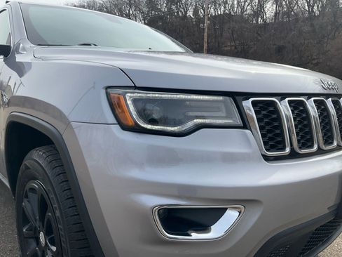 Used 2021 Jeep Grand Cherokee Laredo X image 24