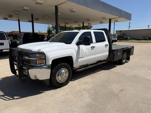 Used 2016 Chevrolet Silverado 3500 W/T AWD/4WD image 2