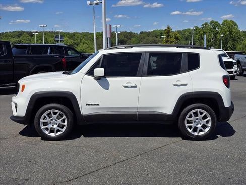 Used 2020 Jeep Renegade Latitude w/ Cold Weather Group AWD/4WD image 23