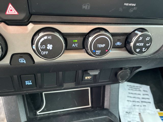 Used 2021 Toyota Tacoma SR AWD/4WD image 21