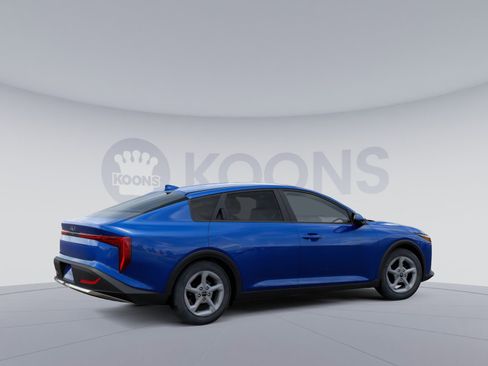 New 2025 Kia K4 LXS image 8