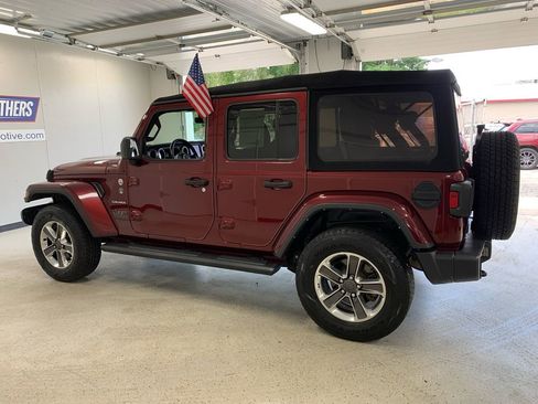 Used 2021 Jeep Wrangler Unlimited Sahara image 3