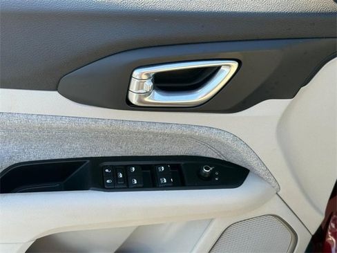 Used 2022 Jeep Compass Latitude w/ Sun and Sound Group image 15