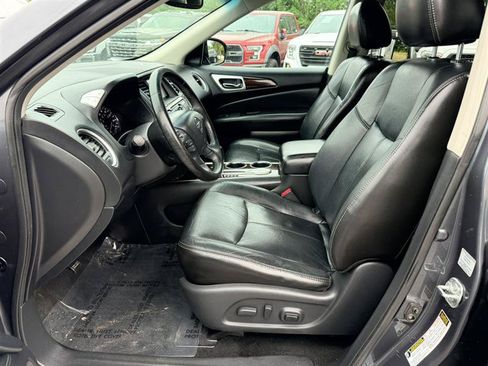 Used 2013 Nissan Pathfinder SL w/ Cargo Pkg FWD image 29