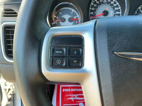 Used 2014 Chrysler 200 Touring image 27