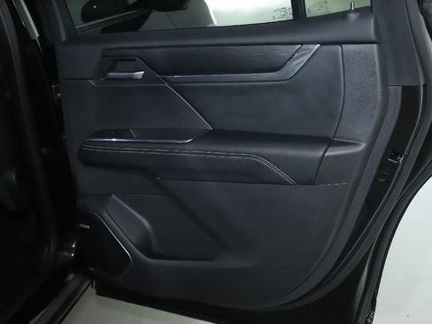 Used 2024 GMC Acadia Elevation w/ LPO, Floor Liner Package AWD/4WD image 30