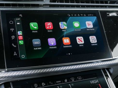 New 2026 Audi SQ8 Prestige image 16